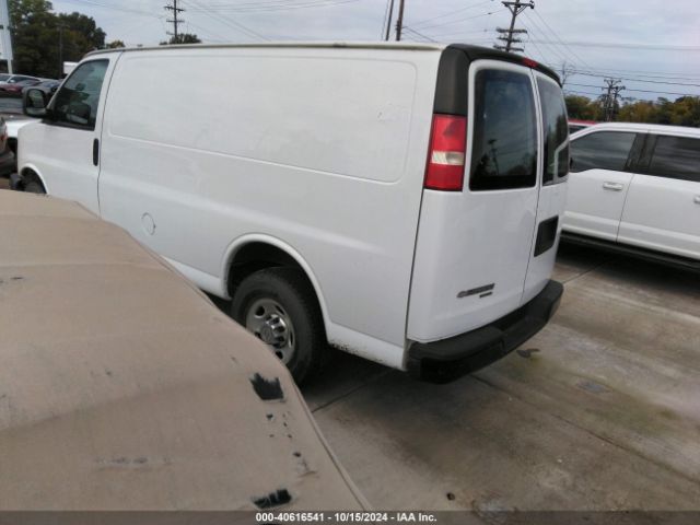 2013 CHEVROLET EXPRESS 2500 1GCWGFBA4D1101461 Photo 2