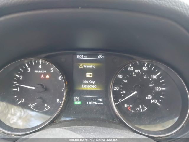KNMAT2MT6HP565111 Nissan ROGUE SV