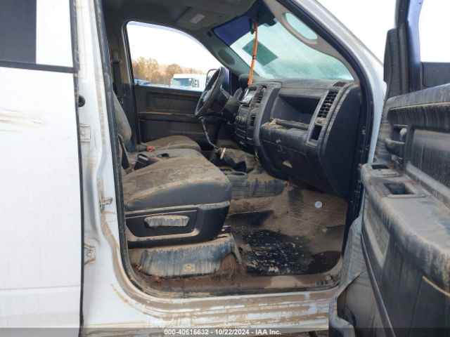 3C6UR5CL7HG694453 RAM 2500 Tradesman  4x4 6'4 Box