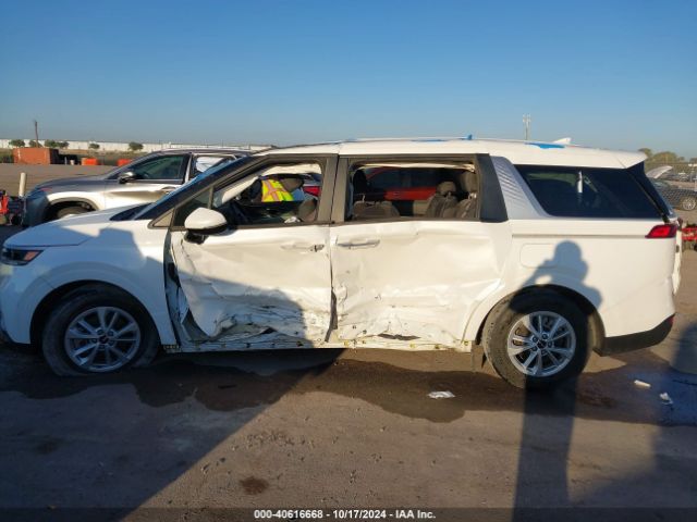 KNDNB4H31P6211818 KIA Carnival Mpv Lx Seat Package