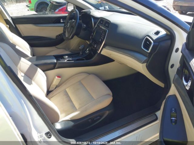 1N4AA6AP4GC411013 Nissan Maxima 3.5 S