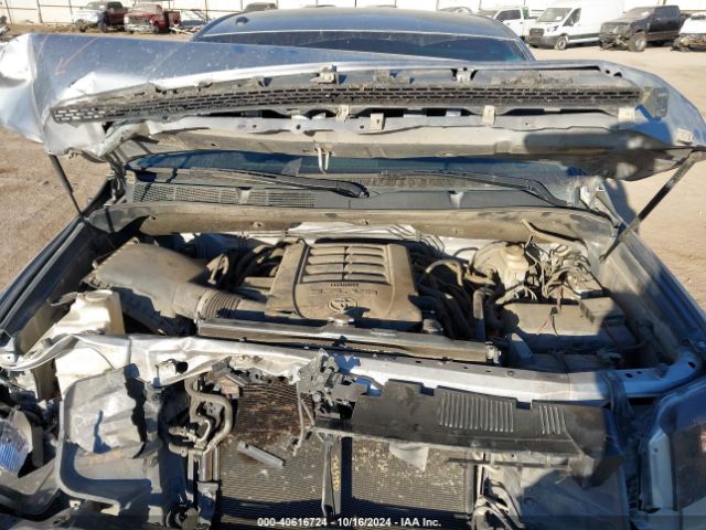 5TFDW5F18HX629070 Toyota Tundra Sr5 5.7l V8