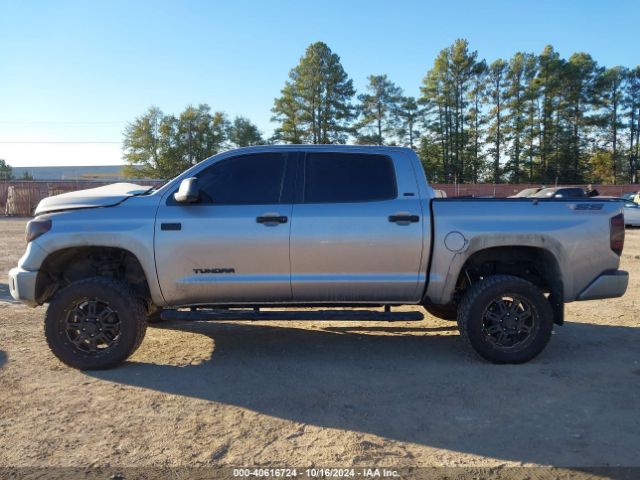 5TFDW5F18HX629070 Toyota Tundra Sr5 5.7l V8