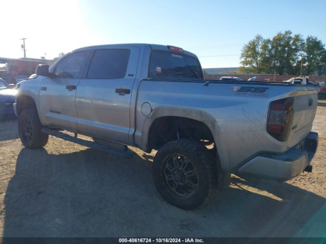 5TFDW5F18HX629070 Toyota Tundra Sr5 5.7l V8