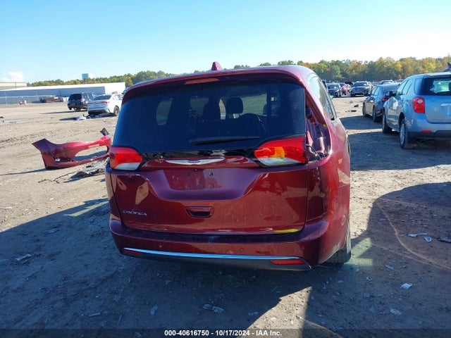2C4RC1FG1JR234230 Chrysler Pacifica Touring Plus