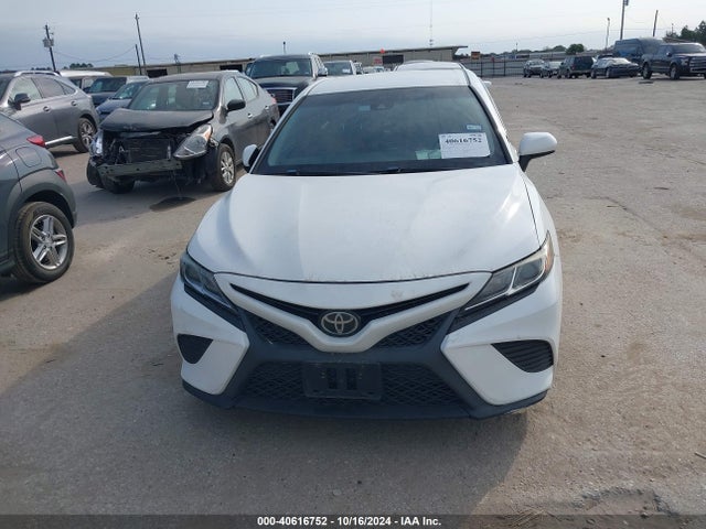 Toyota CAMRY SE 2018 4T1B11HK8JU643073 Image 12