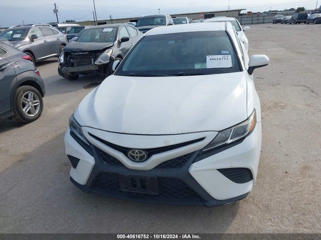 Toyota CAMRY SE 2018 4T1B11HK8JU643073 Image 6