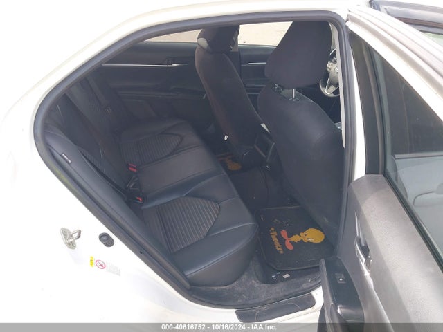 Toyota CAMRY SE 2018 4T1B11HK8JU643073 Image 8