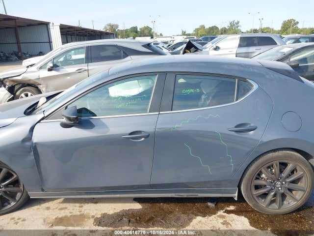 Mazda Mazda3 2.5 S Carbon Edition 2024 JM1BPBLM3R1702013 Image 14