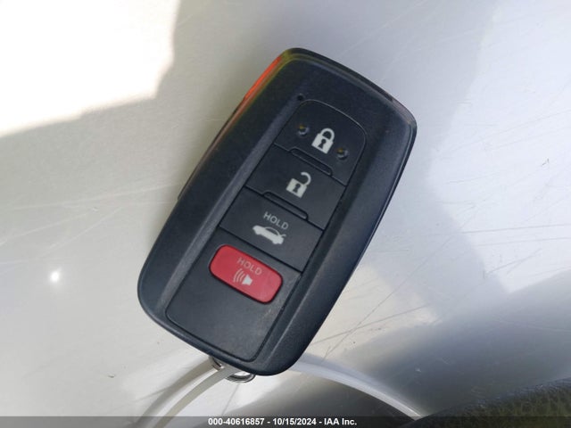 Toyota Corolla Hybrid Le 2020 JTDEBRBEXLJ002947 Image 11