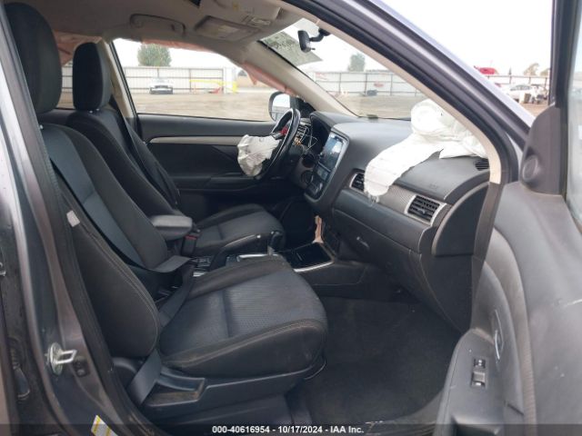JA4AD3A34HZ026895 Mitsubishi Outlander Se