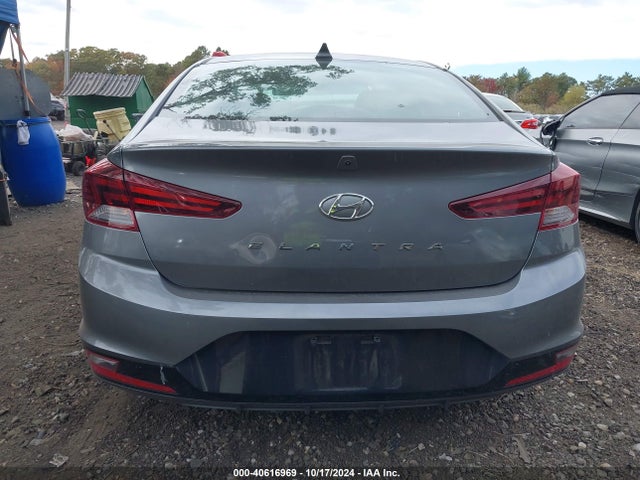 Hyundai ELANTRA SEL 2019 5NPD84LF3KH416454 Image 16