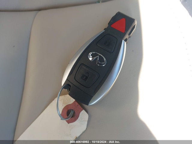 SJKCH5CP6HA026536 Infiniti Qx30 Premium