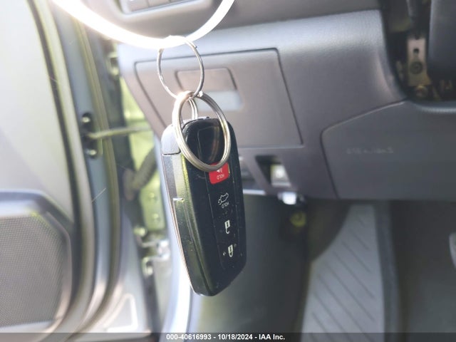 Toyota Highlander Limited 2022 5TDYZRAH0NS138630 Image 11