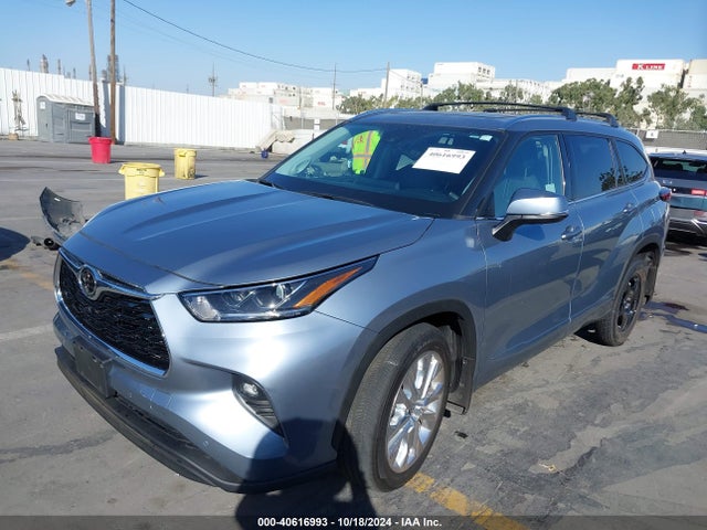 5TDYZRAH0NS138630 Toyota Highlander Limited