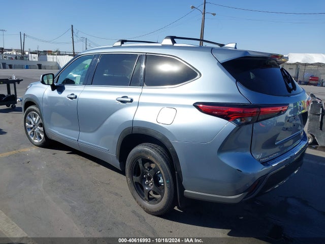 5TDYZRAH0NS138630 Toyota Highlander Limited