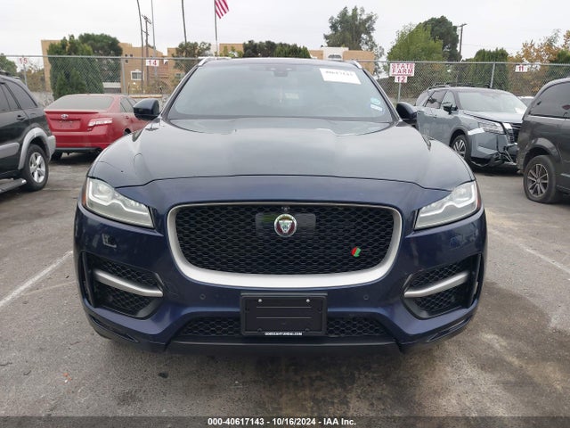 2018 JAGUAR F-PACE SADCL2EV9JA243665 Photo 5