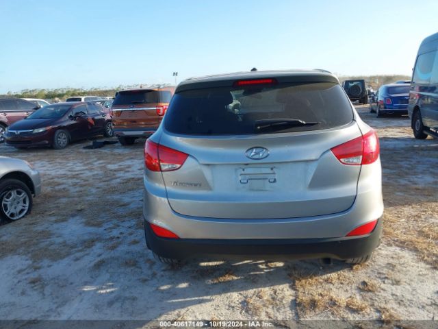 KM8JT3AF4FU992429 Hyundai TUCSON GLS