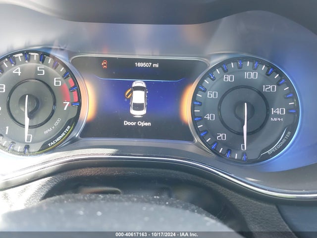 1C3CCCBB8FN647802 Chrysler 200 S