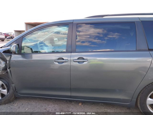 5TDKK3DC1ES409167 Toyota Sienna Le V6 8 Passenger