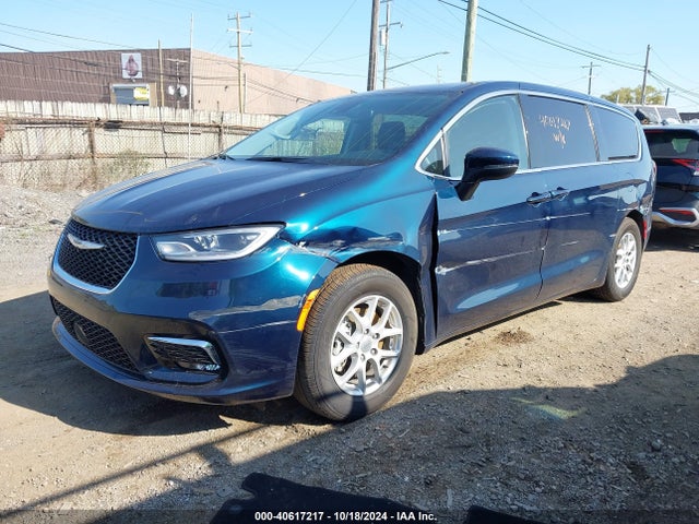 Chrysler Pacifica Touring L 2023 2C4RC1BG7PR502258 Image 2