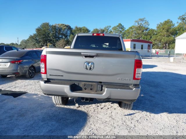 3C6UR5DL0NG185699 RAM 2500 Big Horn  4x4 6'4 Box