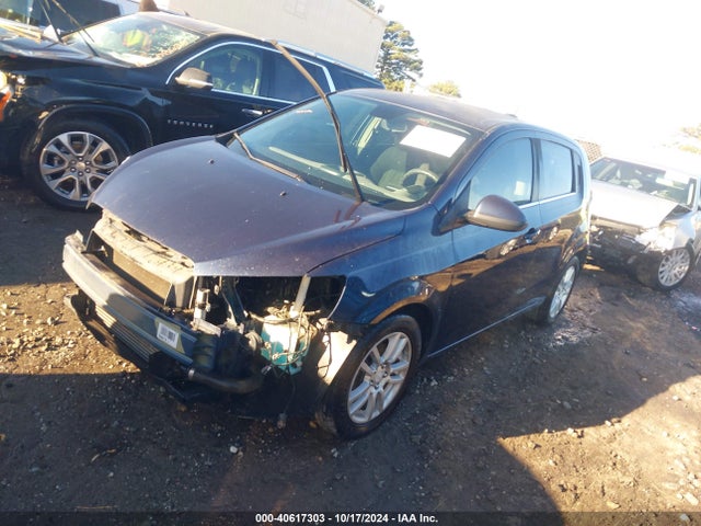 Chevrolet Sonic Lt Auto 2015 1G1JC6SB6F4158219 Image 2