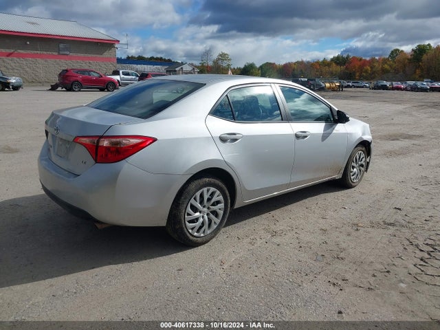Toyota COROLLA LE 2018 2T1BURHE1JC046395 Image 4