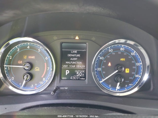 Toyota COROLLA LE 2018 2T1BURHE1JC046395 Image 7