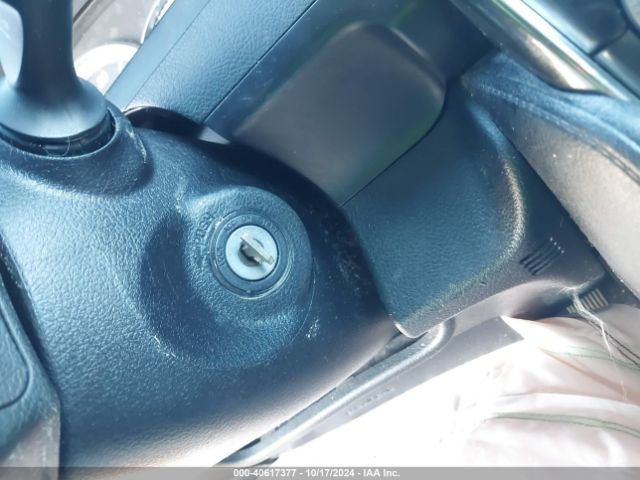 4T1BF1FK2EU828665 Toyota CAMRY SE