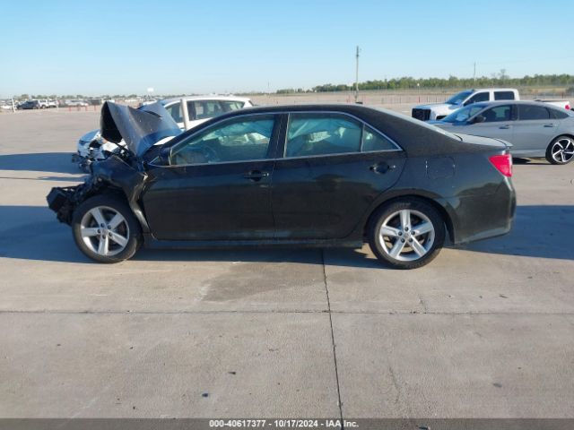 4T1BF1FK2EU828665 Toyota CAMRY SE
