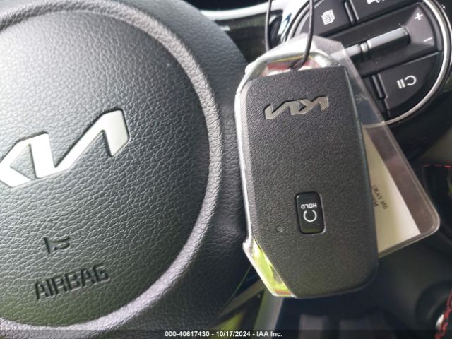KNDJ53AU6P7891048 KIA Soul Gt-line