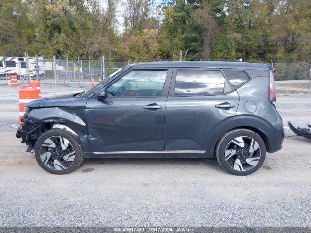 KNDJ53AU6P7891048 KIA Soul Gt-line