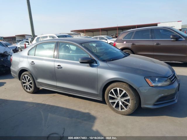 3VWDB7AJXJM260204 Volkswagen Jetta 1.4t Se/1.4t Wolfsburg Edition