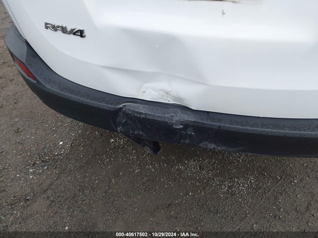 Toyota Rav4 Xle 2015 JTMRFREV8FJ013323 Image 6