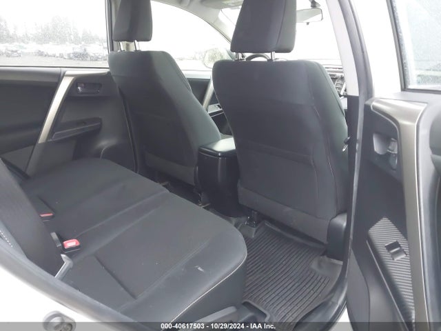 Toyota Rav4 Xle 2015 JTMRFREV8FJ013323 Image 8