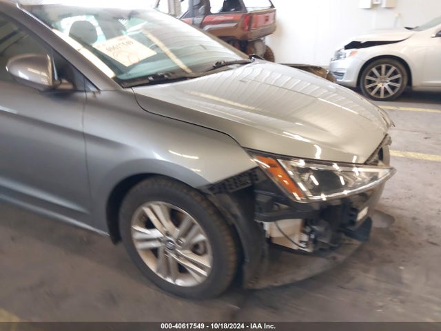 Hyundai ELANTRA SEL 2019 5NPD84LF0KH458029 Image 21