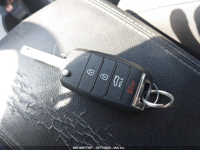 KIA Optima Lx 2020 5XXGT4L30LG450737 Image 11