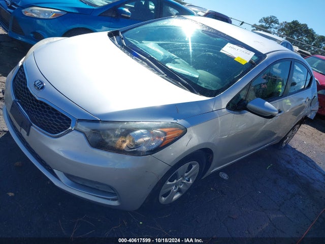 KIA FORTE LX 2015 KNAFK4A60F5431333 Image 2