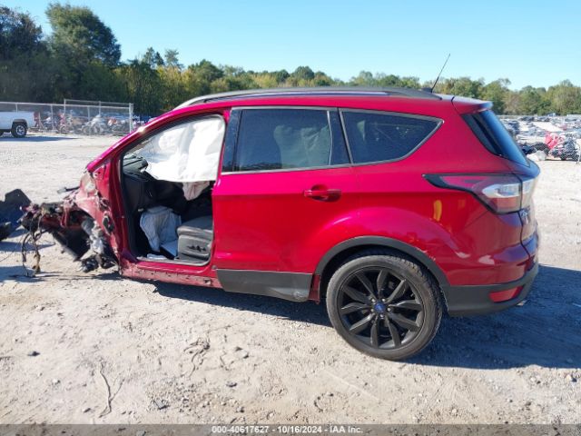 1FMCU0J91HUC25025 Ford Escape Titanium