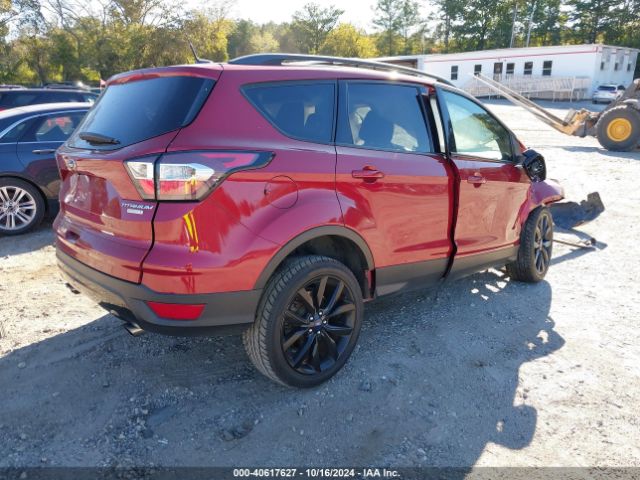 1FMCU0J91HUC25025 Ford Escape Titanium