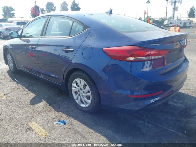 Hyundai ELANTRA SE 2017 5NPD74LF8HH146990 Image 3
