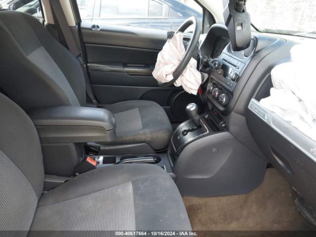 1C4NJDBB0GD778228 Jeep Compass Sport