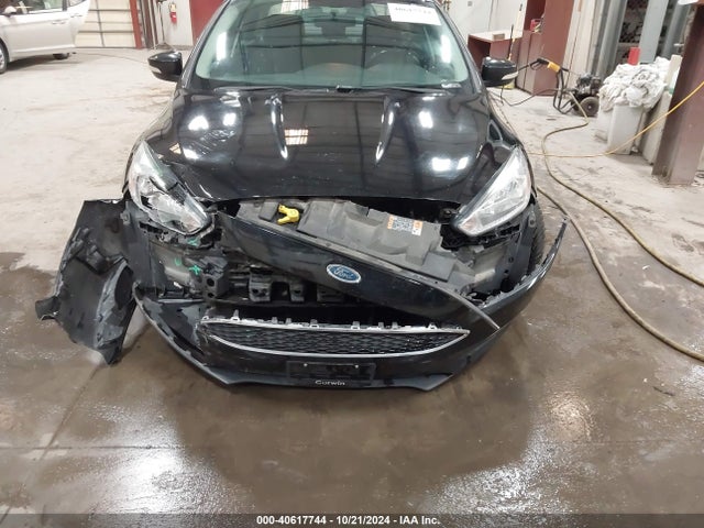 Ford FOCUS SE 2016 1FADP3F28GL230214 Image 12