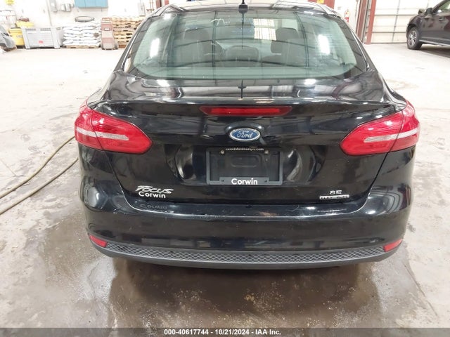 Ford FOCUS SE 2016 1FADP3F28GL230214 Image 16
