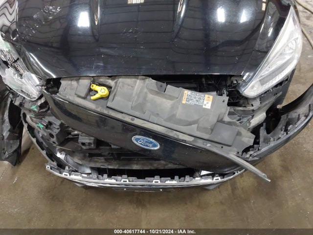 Ford FOCUS SE 2016 1FADP3F28GL230214 Image 17