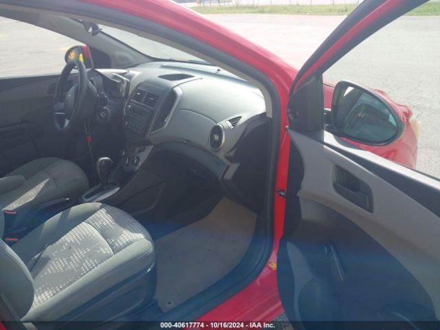 1G1JA5SH6F4155289 Chevrolet Sonic Ls Auto