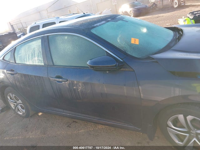 Honda Civic Lx 2018 19XFC2F52JE024227 Image 14