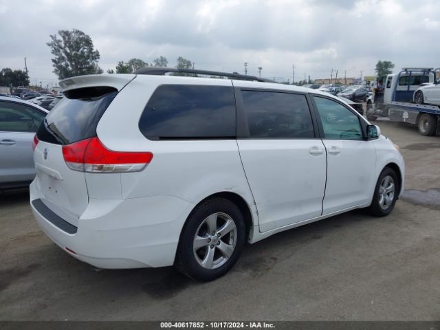 5TDKK3DC9ES478527 Toyota Sienna Le V6 8 Passenger