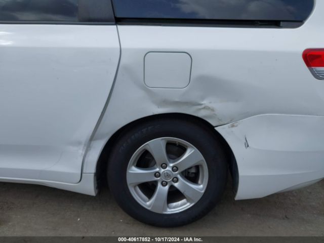 5TDKK3DC9ES478527 Toyota Sienna Le V6 8 Passenger